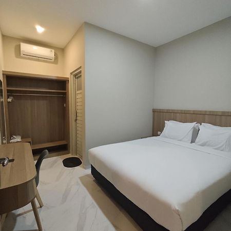 El Nipa Hotel 纳闽巴霍 外观 照片